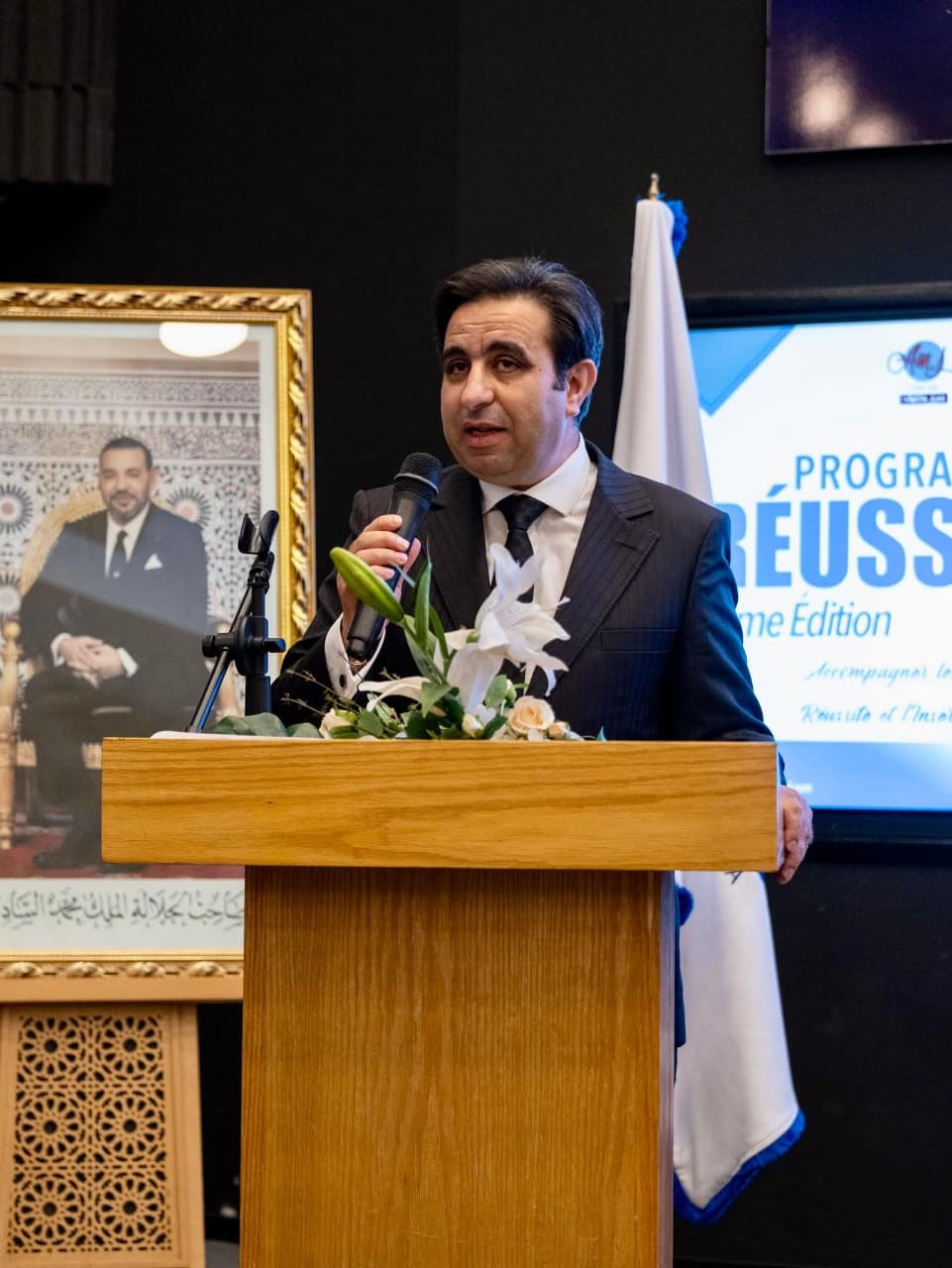 عامل الحي المحمدي عين السبع السيد محمد الطاوس رجل سلطة بامتياز