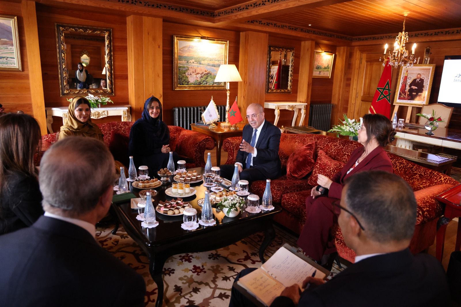 تعزيز التعاون بين وزارة الفلاحة والصيد البحري والمجلس الدولي للتمور في مجال تطوير قطاع النخيل والتمور