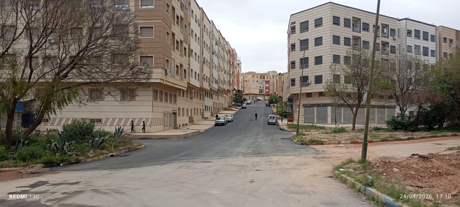 حي الشهدية بمكناس على طريق التأهيل… فرحة أولى بالتزفيت وتطلع لاستكمال الإصلاح الشامل