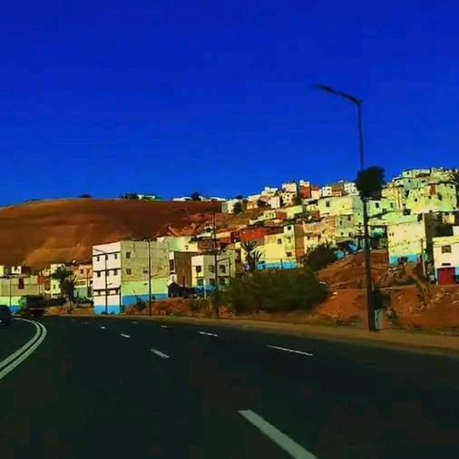 ساكنة عنق الجمل بسلا تحتج على تعويضات “غير منصفة” بعد قرار استئنافي مثير للجدل.