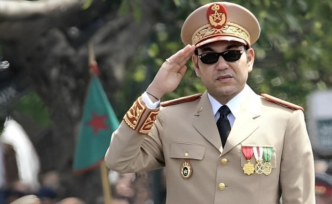جلالة الملك القائد الأعلى ورئيس أركان الحرب العامة للقوات المسلحة الملكية يوجه الأمر اليومي للقوات المسلحة الملكية بمناسبة الذكرى ال 70 لتأسيسها