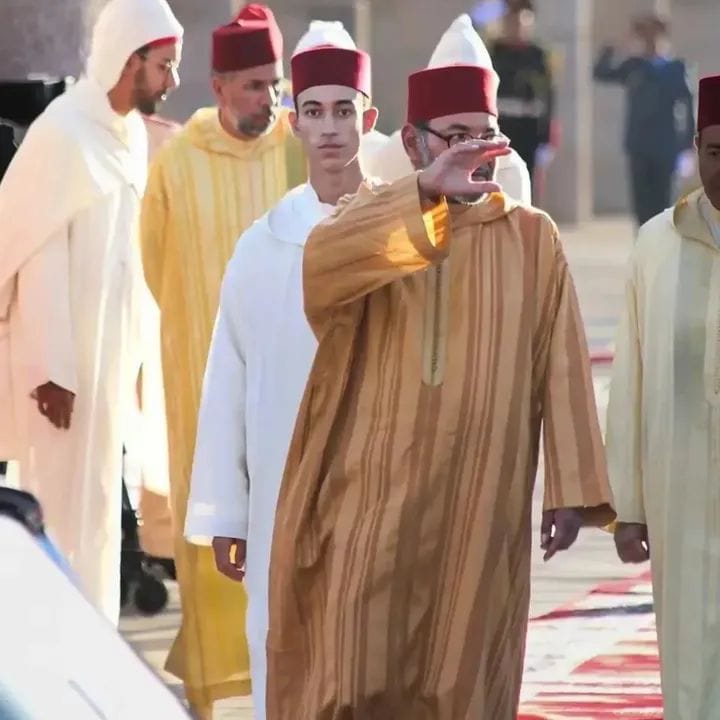 الملك يشيد بجهود الأمن الوطني في خدمة المواطنين وحماية أمن المملكة