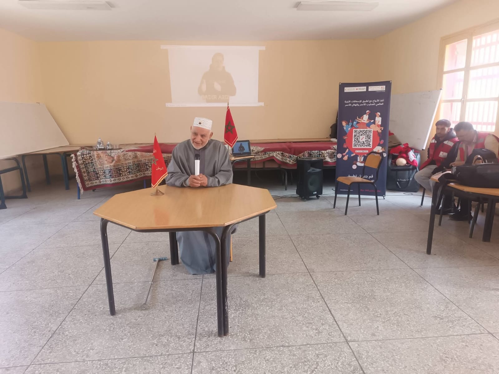 لقاء تواصليا لفائدة تلامذة الثانوية التأهيلية عين كرمة لقاء تواصليا لفائدة تلامذة الثانوية التأهيلية عين كرمة