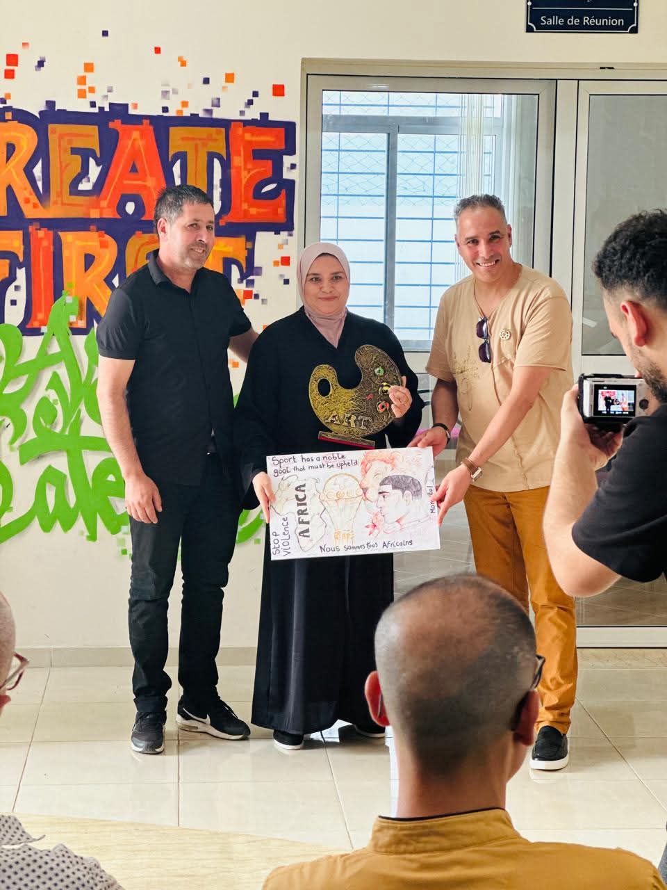رواد مؤسسة التفتح الفني والأدبي بالحسيمة تنخرط في برنامج رواد مؤسسة التفتح الفني والأدبي بالحسيمة تنخرط في برنامج