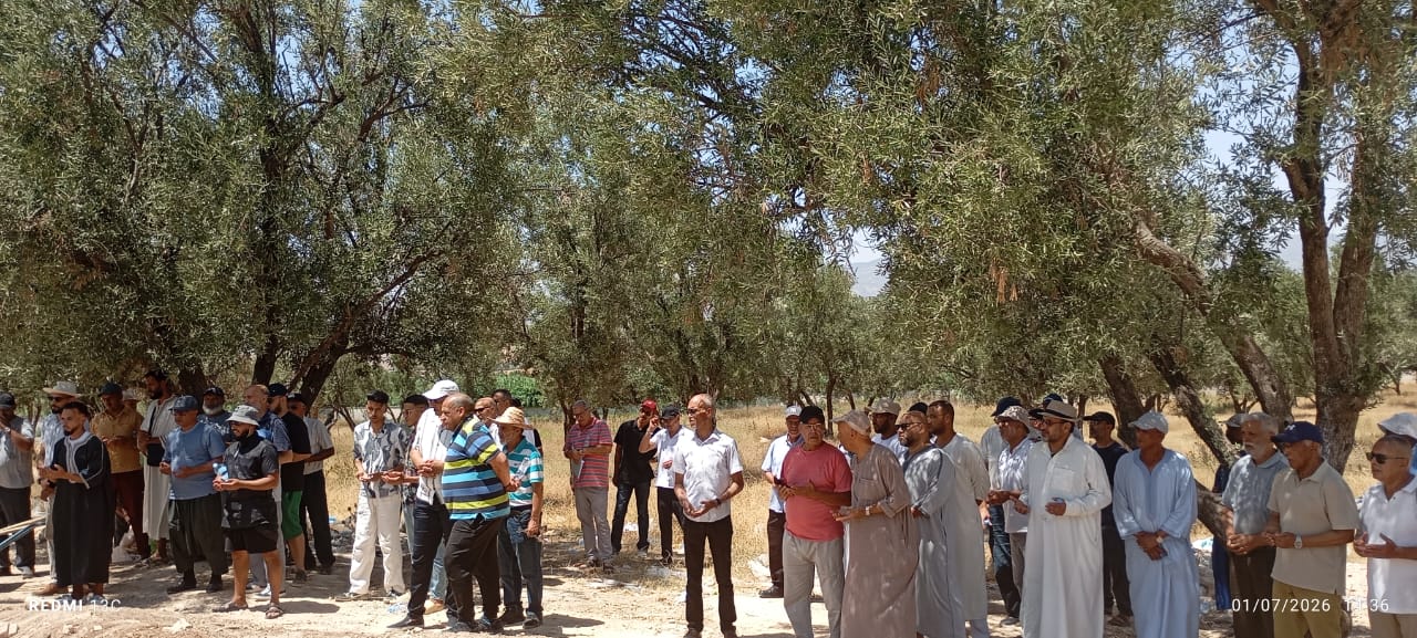 أسرة الصحة بمكناس تودع مصطفى لعميري أحد أطرها الرواد إلى مثواه الأخير... مسار مهني حافل بالعطاء في خدمة الصحة والرياضة أسرة الصحة بمكناس تودع مصطفى لعميري أحد أطرها الرواد إلى مثواه الأخير... مسار مهني حافل بالعطاء في خدمة الصحة والرياضة