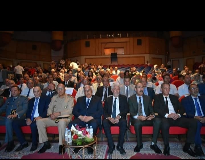 المديرية الإقليمية بمكناس تنظم حفل التميز السنوي بمناسبة اختتام الموسم الدراسي 2026/2025 المديرية الإقليمية بمكناس تنظم حفل التميز السنوي بمناسبة اختتام الموسم الدراسي 2026/2025