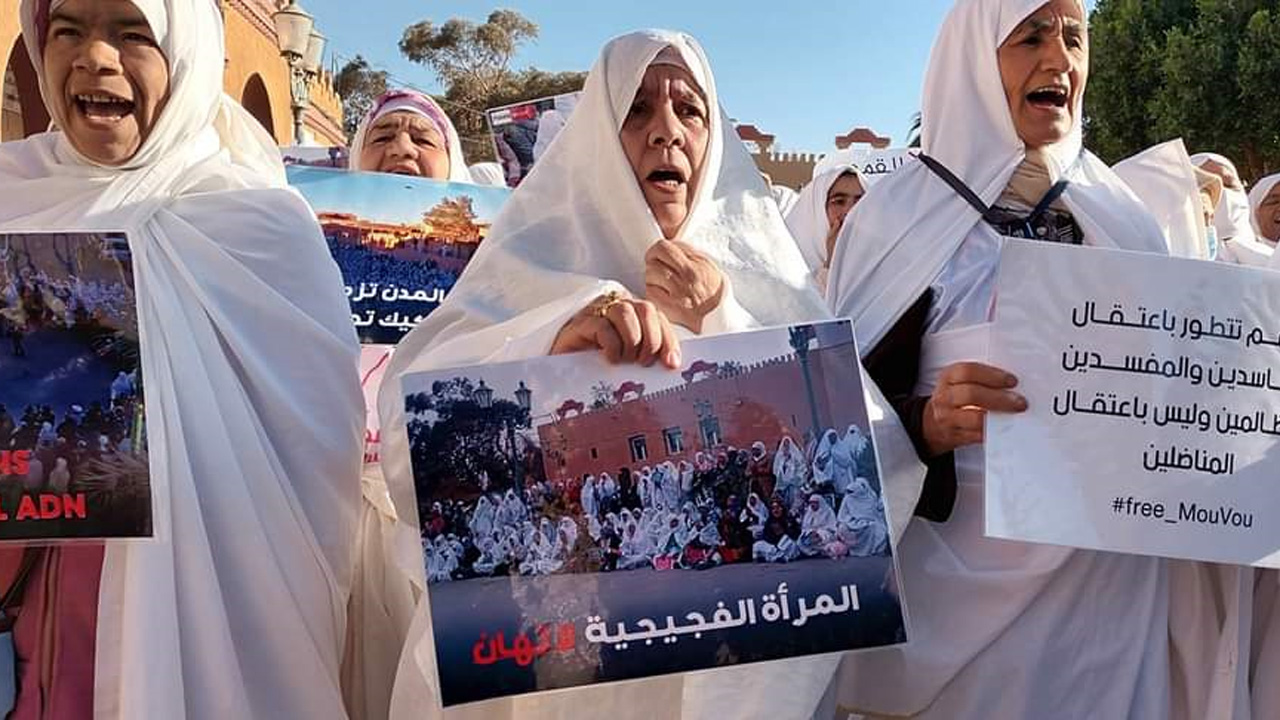 رهانات المرأة بين الواقع والمواقع رهانات المرأة بين الواقع والمواقع