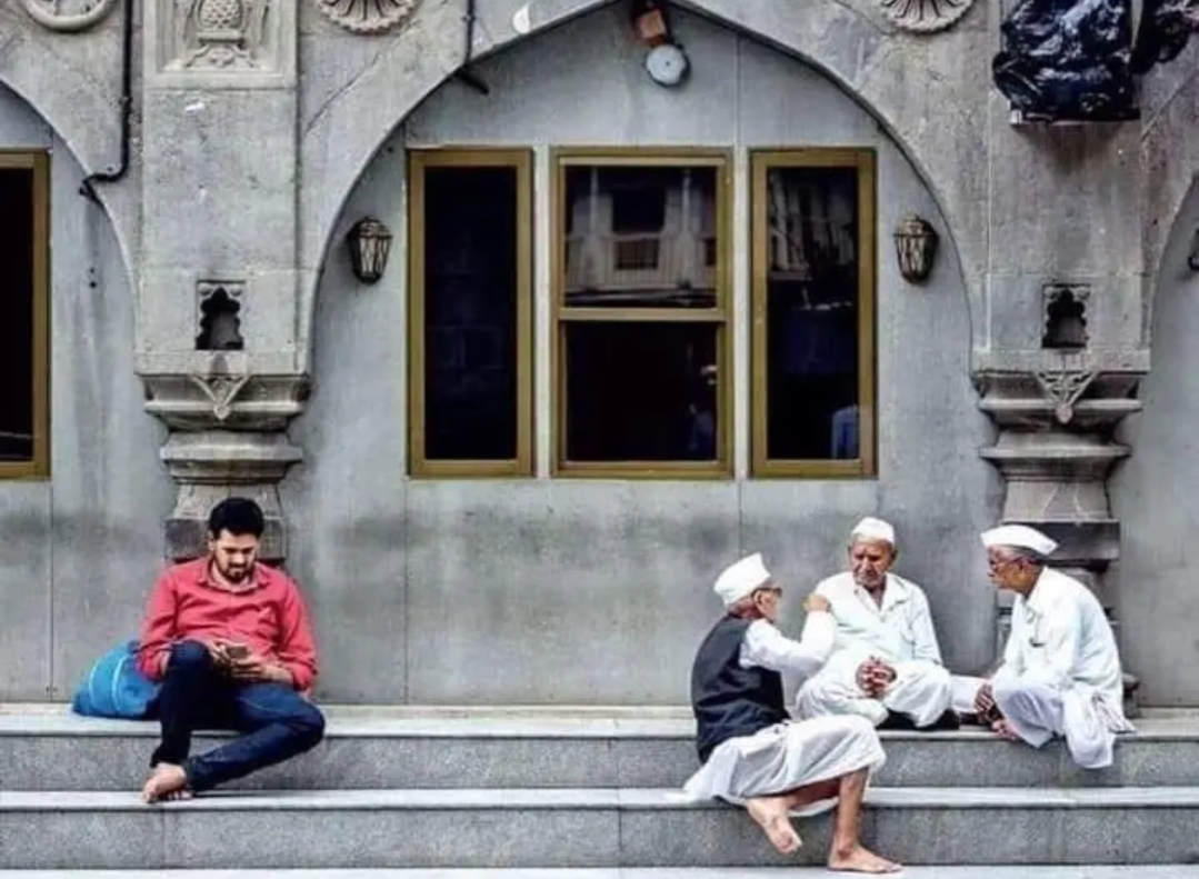 الواقع أصبح مواقع... والمواقع أصبحت واقعا