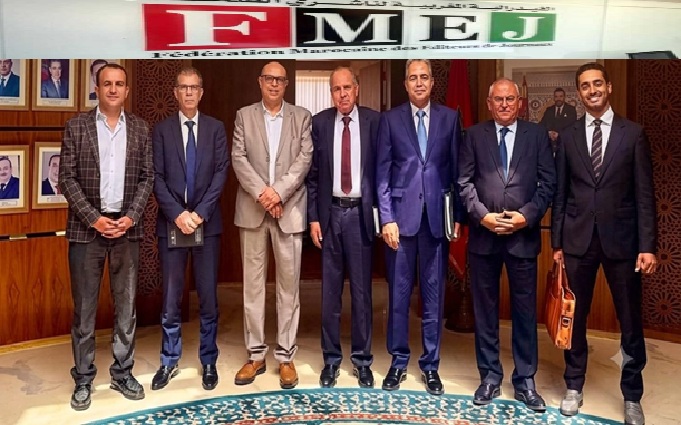 الفيدرالية المغربية لناشري الصحف تتمنى النجاح للجنة المؤقتة.. وتذكر بمواقفها المبدئية ذات الصلة