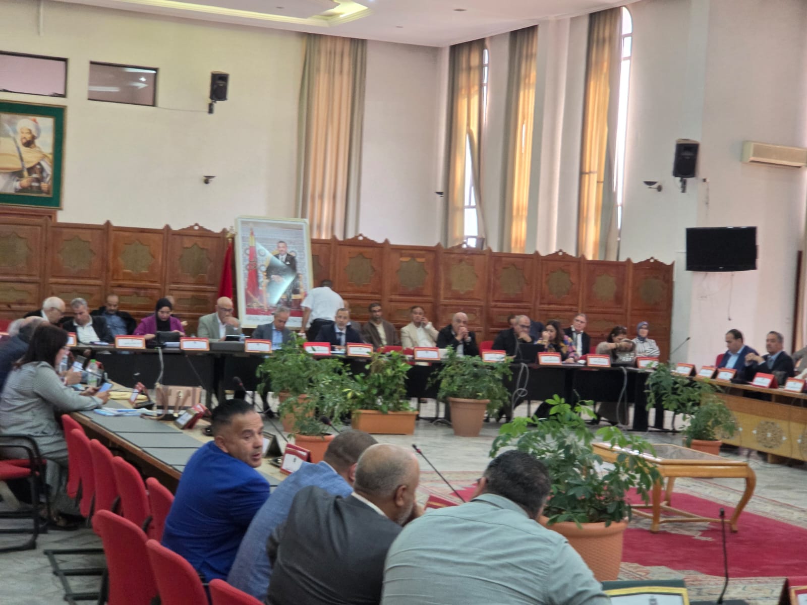 السيد الرئيس أوقفوا ريع دعم مهرجانات تستنسخ أُمسية الافتتاح وعَشية الاختتام!!!