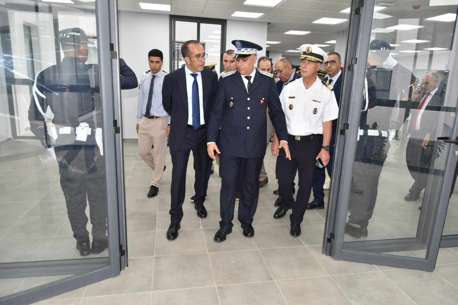 الحسيمة تعزز بنيتها الأمنية بافتتاح مجمع أمني حديث بمناسبة عيد العرش المجيد الحسيمة تعزز بنيتها الأمنية بافتتاح مجمع أمني حديث بمناسبة عيد العرش المجيد