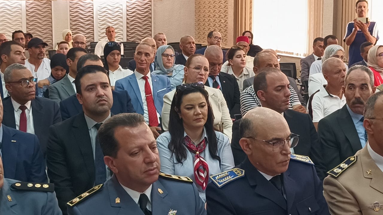 عيد العرش… وفد رسمي يحضر احتفالات بمحكمة الاستئناف بمكناس والمعهد البلدي الموسيقي عيد العرش… وفد رسمي يحضر احتفالات بمحكمة الاستئناف بمكناس والمعهد البلدي الموسيقي