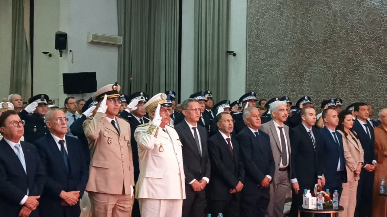 عامل عمالة مكناس يترأس حفل الإنصات للخطاب الملكي بمناسبة الذكرى الـ27 لعيد العرش