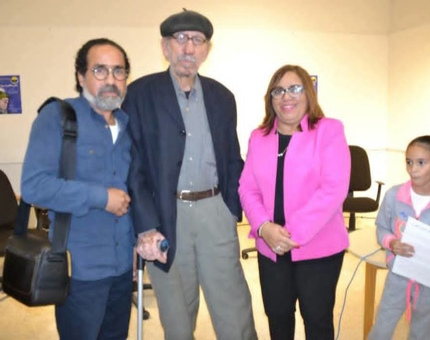 إدريس خوري الشاعر الذي يعرفه صاحب الجلالة ويجهله معالي وزير الثقافة إدريس خوري الشاعر الذي يعرفه صاحب الجلالة ويجهله معالي وزير الثقافة