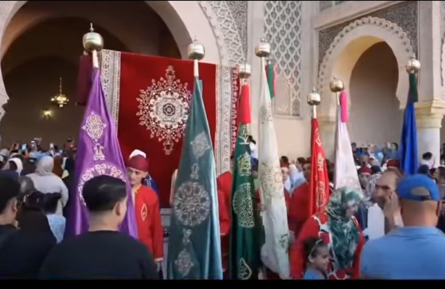 مكناس في رحاب المولد النبوي، او حين تستعيد المدينة العتيقة ذاكرتها الروحية وتنعش حركتها الاقتصادية مكناس في رحاب المولد النبوي، او حين تستعيد المدينة العتيقة ذاكرتها الروحية وتنعش حركتها الاقتصادية