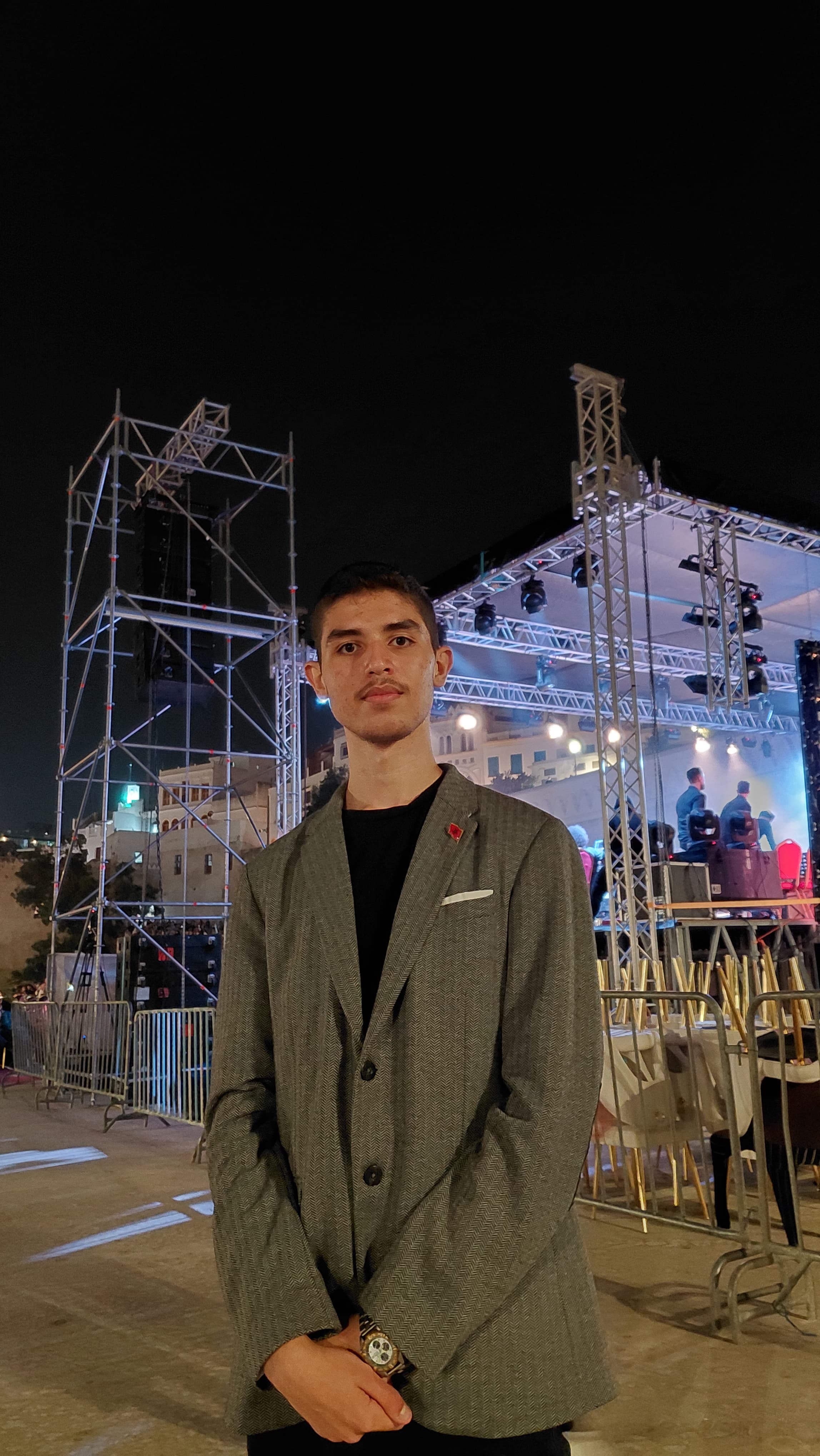 محمد بولعيش.. شاب من مدينة طنجة يجمع بين العمل الجمعوي واللوجستيك والابتكار والمعلوميات محمد بولعيش.. شاب من مدينة طنجة يجمع بين العمل الجمعوي واللوجستيك والابتكار والمعلوميات