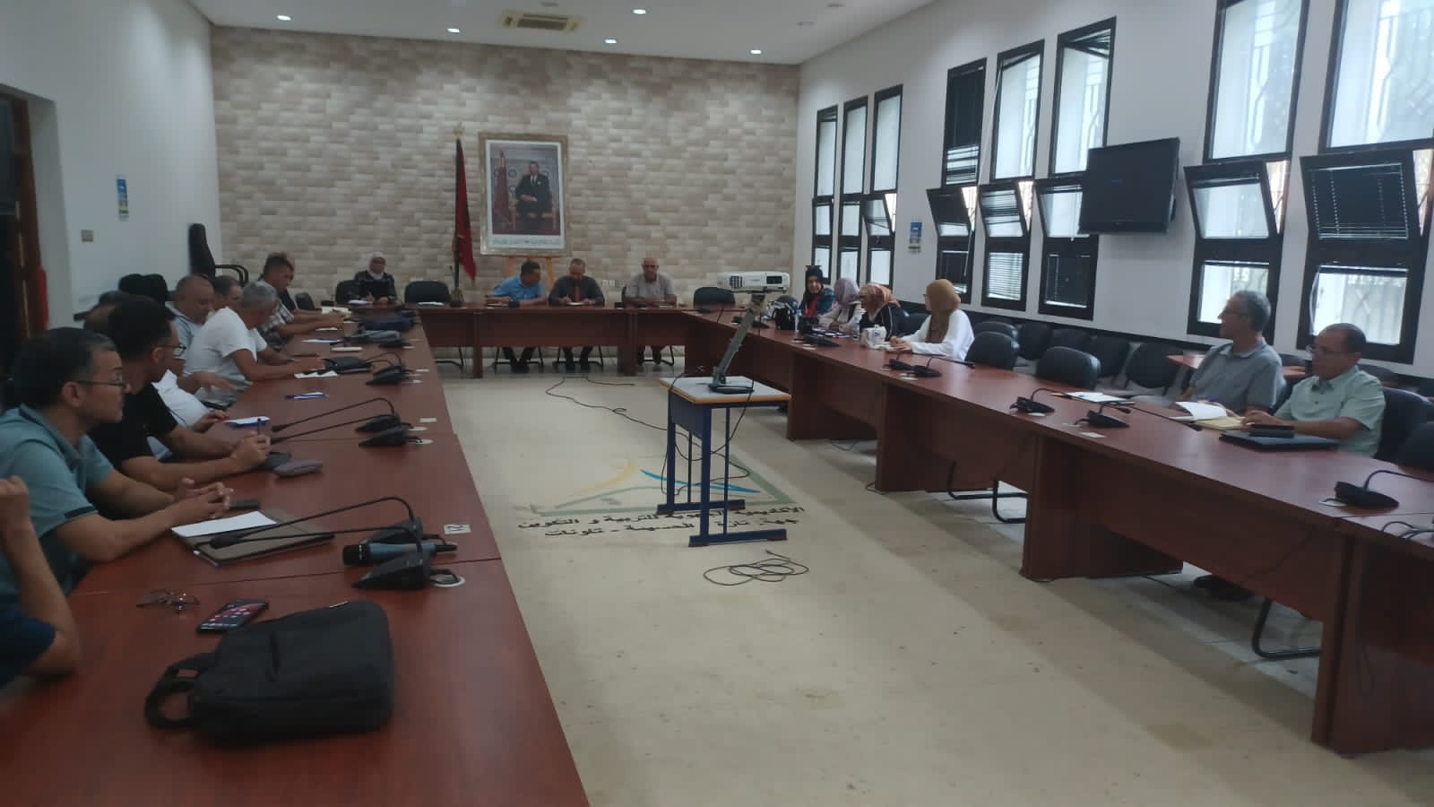 بوشامة يقود تعبئة استباقية بالحسيمة لإنجاح الدخول المدرسي.. تنسيق ميداني ومواكبة مستمرة استعداداً لموسم 2026/2027 بوشامة يقود تعبئة استباقية بالحسيمة لإنجاح الدخول المدرسي.. تنسيق ميداني ومواكبة مستمرة استعداداً لموسم 2026/2027