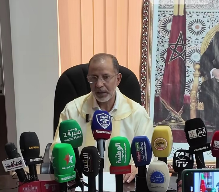 مكناس تطوي صفحة أزمة النقل الحضري ورئيس الجماعة  يعتذر للساكنة ويطمأن بعودة الحافلات بداية الاسبوع  الجاري