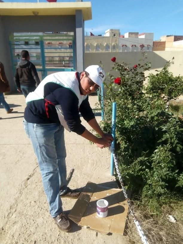 آدم أبوفائدة.. ثلاثون سنة من الطموح بين تعليم السياقة والإعلام والفن والعمل الجمعوي. آدم أبوفائدة.. ثلاثون سنة من الطموح بين تعليم السياقة والإعلام والفن والعمل الجمعوي.