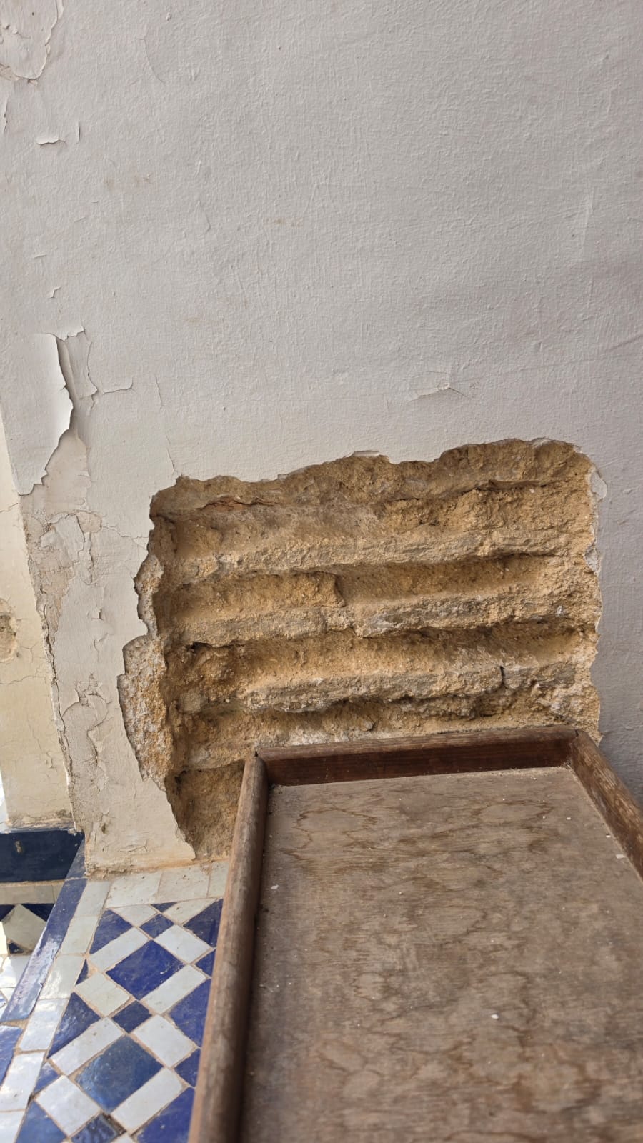 مسجد باب بردعيين يحتاج إلى لجنة تقنية من تخصص المعمار التاريخي. مسجد باب بردعيين يحتاج إلى لجنة تقنية من تخصص المعمار التاريخي.