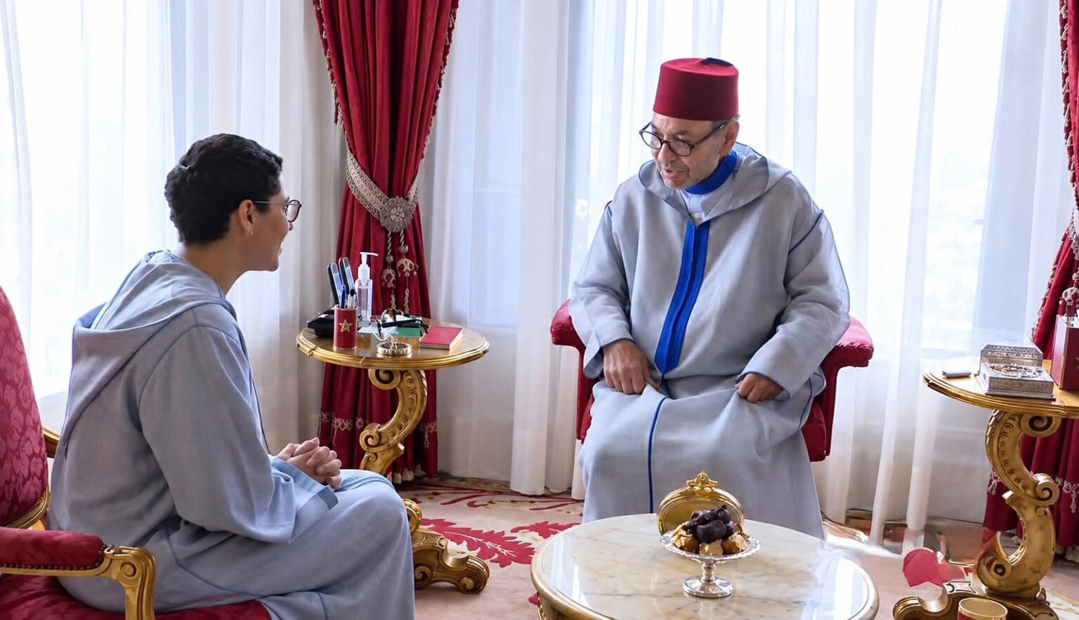 جلالة الملك يعين السيدة فاطمة الزهراء المنصوري رئيسة للحكومة ويكلفها جلالته بتشكيل الحكومة الجديدة
