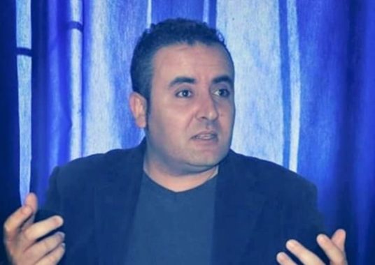 الإعلامي فكري ولدعلي: الخطاب الملكي يضع الإدارة الترابية أمام امتحان المسؤولية الإعلامي فكري ولدعلي: الخطاب الملكي يضع الإدارة الترابية أمام امتحان المسؤولية