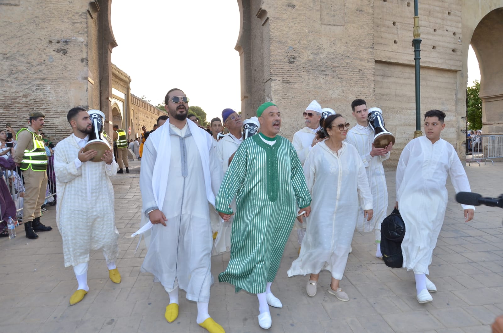 فاس .. تنظيم حفل تقديم كسوة ضريح المولى إدريس الأزهر فاس .. تنظيم حفل تقديم كسوة ضريح المولى إدريس الأزهر
