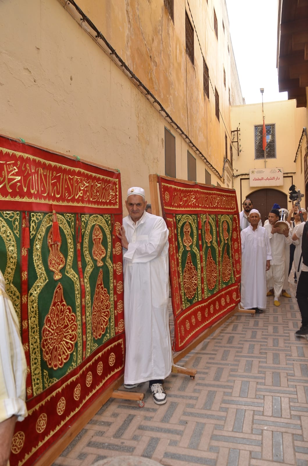 فاس .. تنظيم حفل تقديم كسوة ضريح المولى إدريس الأزهر فاس .. تنظيم حفل تقديم كسوة ضريح المولى إدريس الأزهر