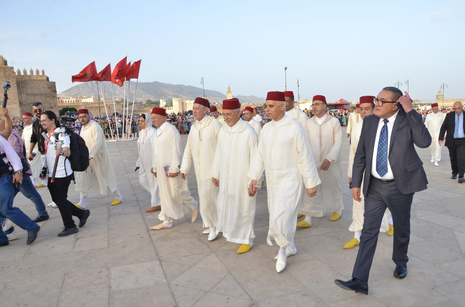 فاس .. تنظيم حفل تقديم كسوة ضريح المولى إدريس الأزهر فاس .. تنظيم حفل تقديم كسوة ضريح المولى إدريس الأزهر